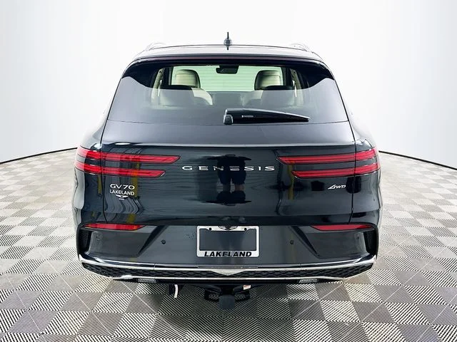 New 2026 Black Genesis 2.5T Select image 5