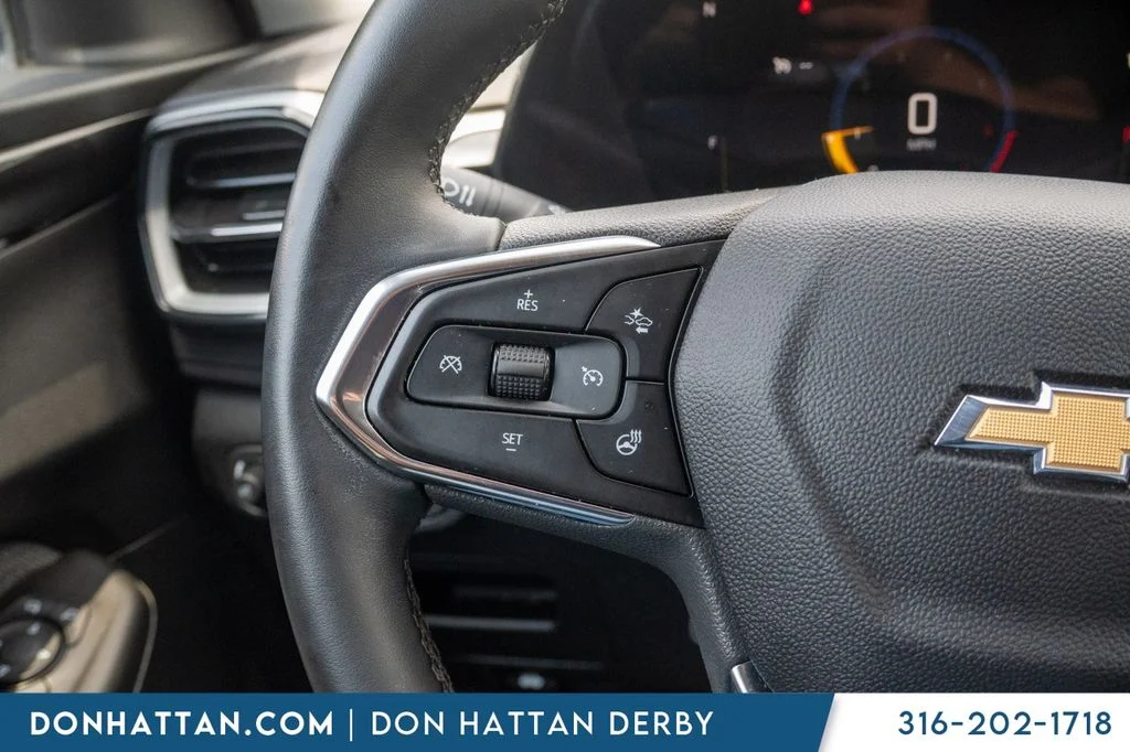 Used 2024 Gray Chevrolet LT image 13