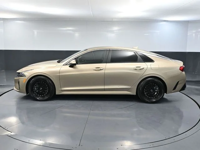 Used 2021 Beige Kia LXS image 9