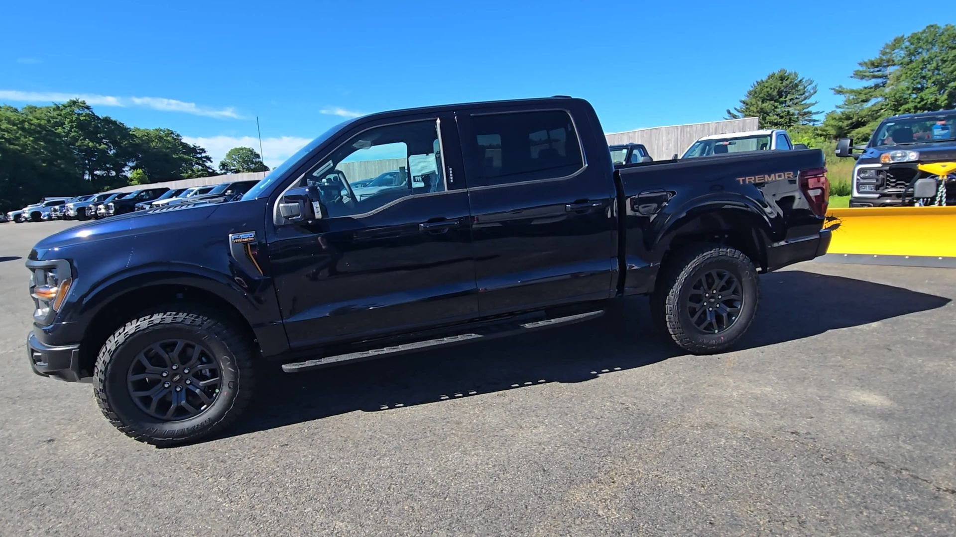 New 2026 Antimatter Blue Metallic Ford Tremor® image 16