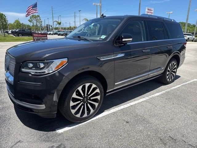 2023 Lincoln Navigator Reserve's photo