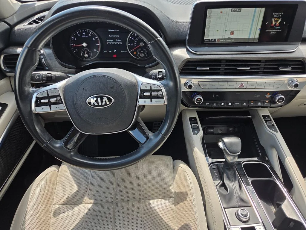 Used 2021 White Pearl Kia SX image 22