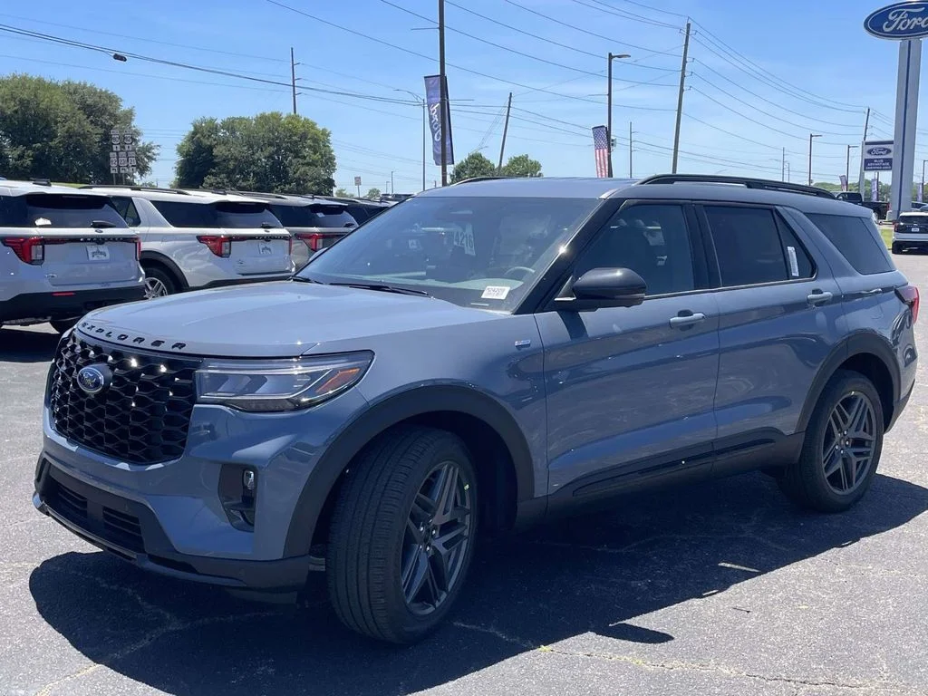 New 2026 Vapor Blue Metallic Ford ST-Line image 7