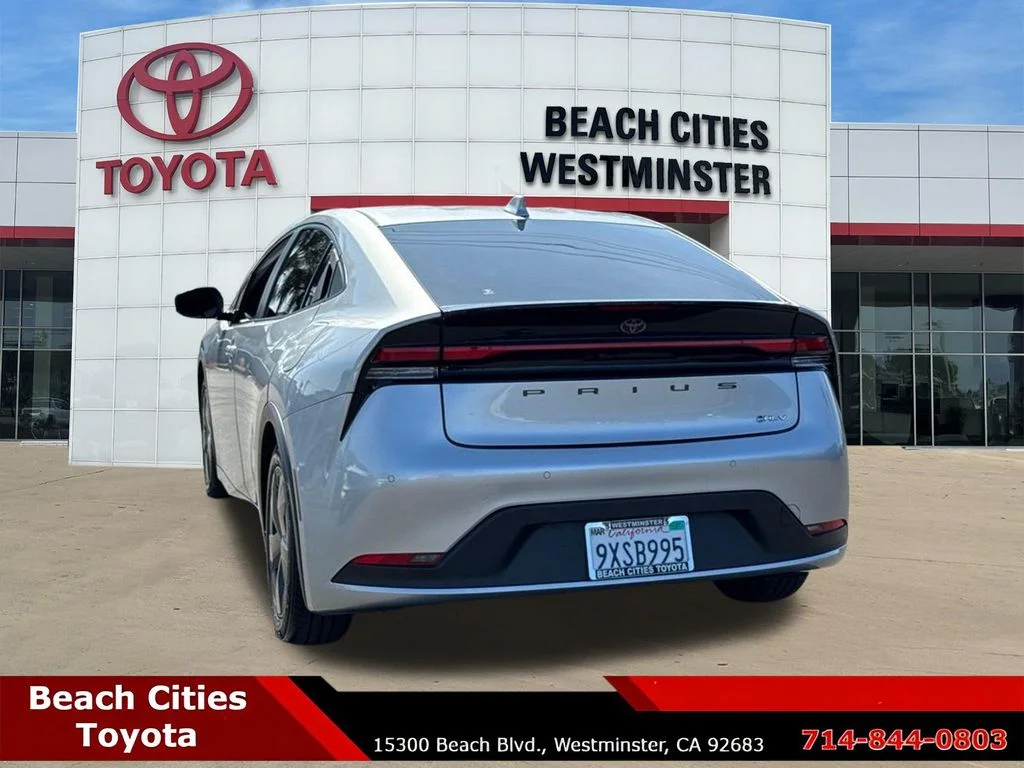 Certified Used 2024  Toyota LE image 9
