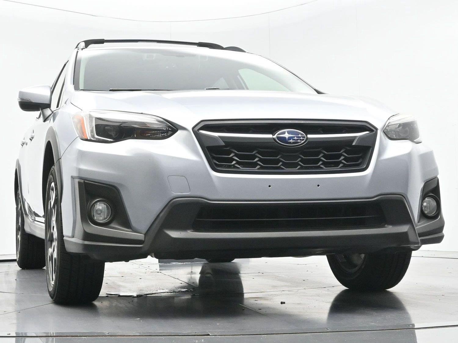 Used 2018 Ice Silver Metallic Subaru Limited image 45