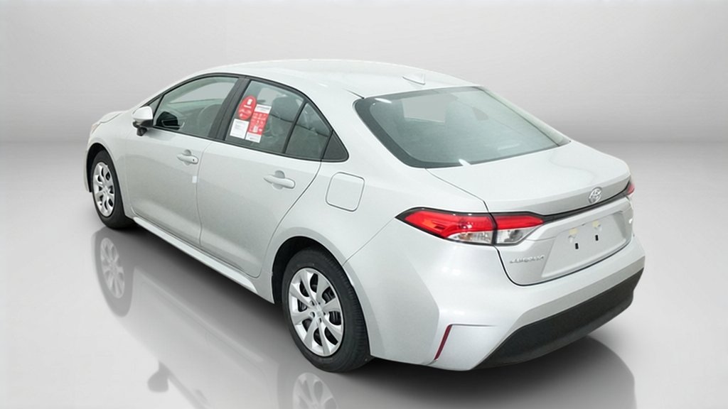 New 2027 Classic Silver Metallic Toyota LE image 44