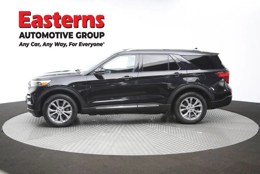Used 2020 Black Ford Limited image 61