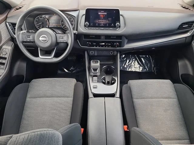 Used 2023 Silver Nissan SV image 13