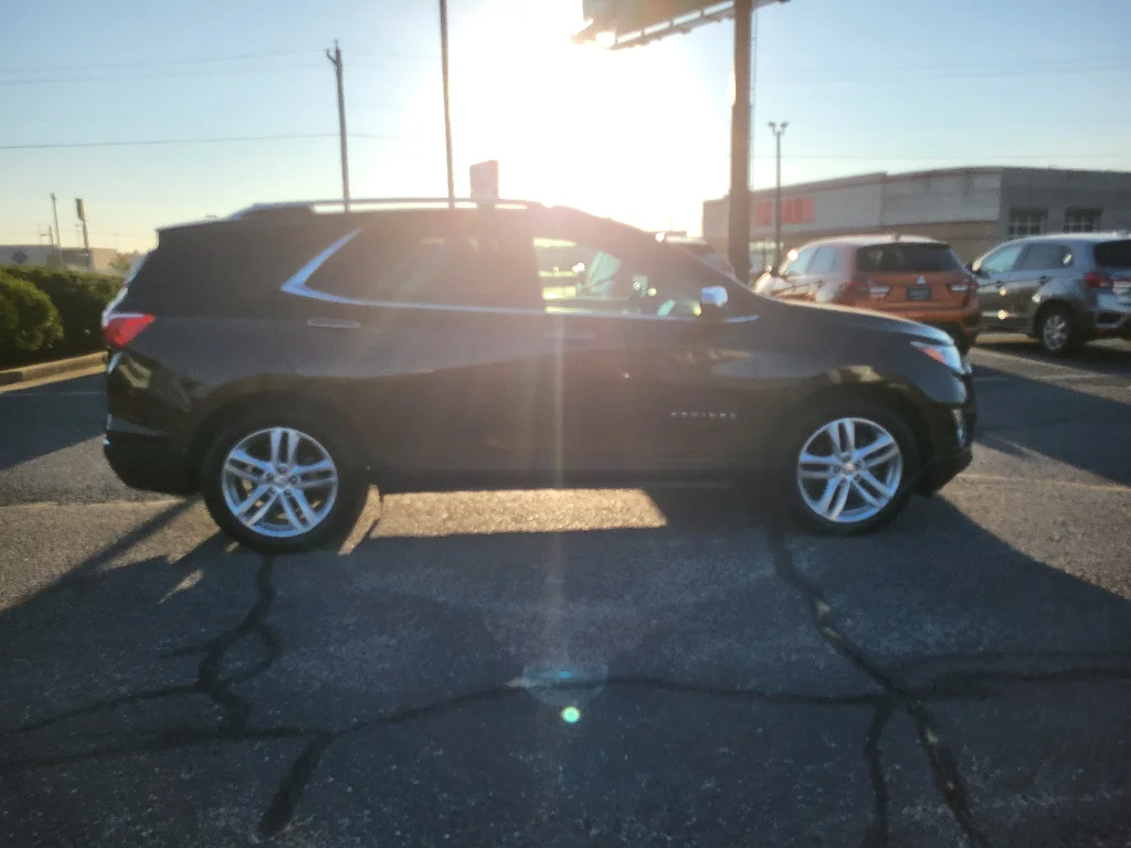 Used 2020 Chocolate Metallic Chevrolet Premier image 5
