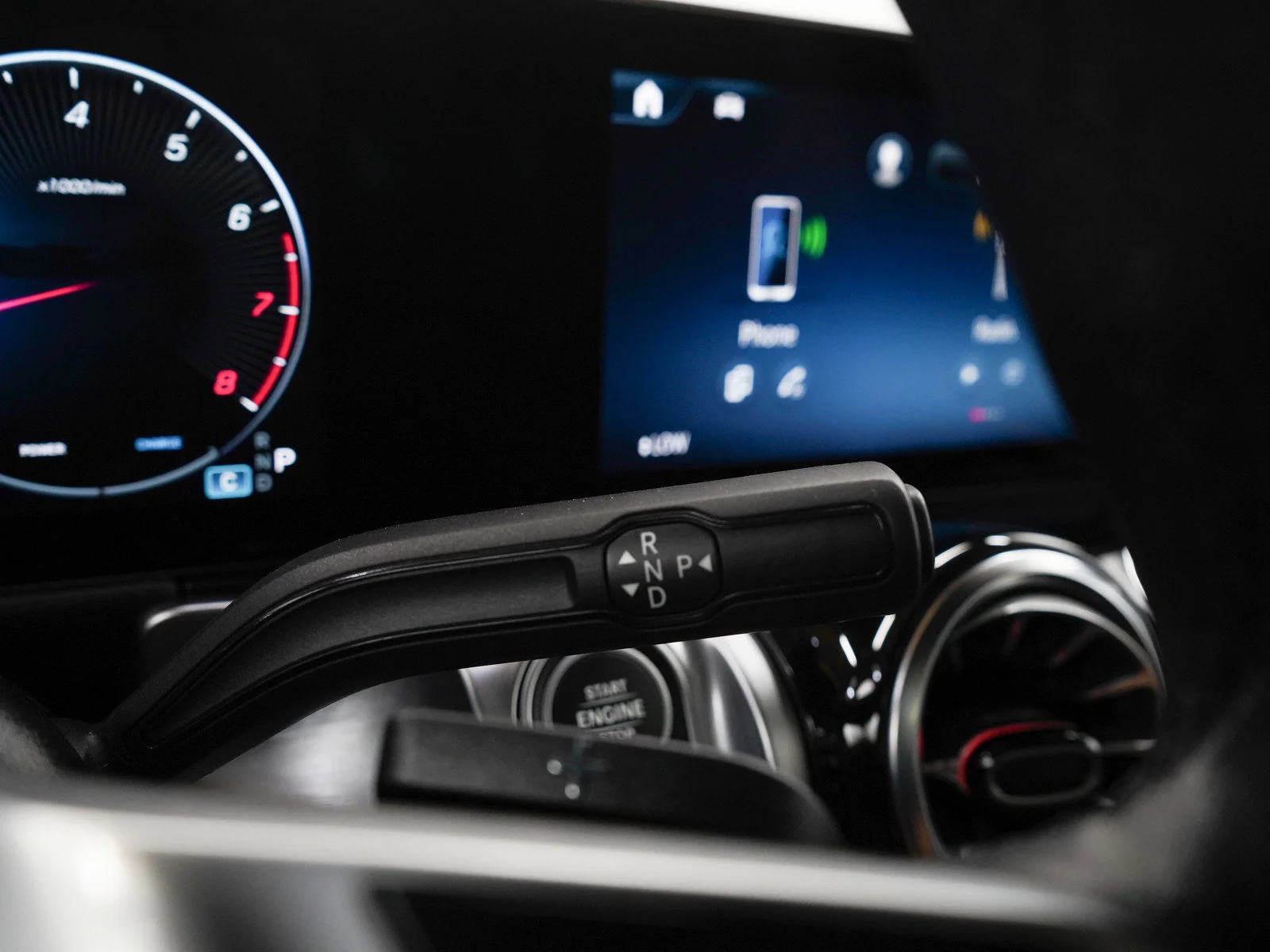 Used 2025 Black Mercedes-Benz GLB 250 image 28