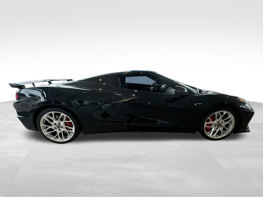 New 2026 Black Chevrolet 2LT image 9