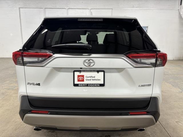Certified Used 2025 WIND CHILL PEARL Toyota  image 6