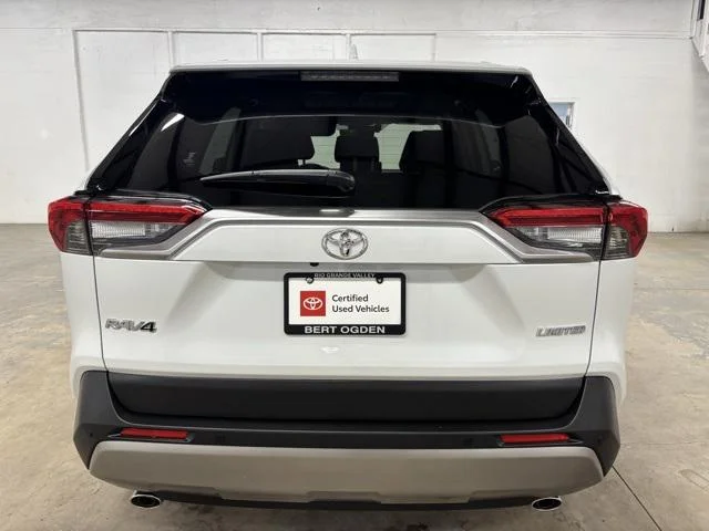 Used 2025 WIND CHILL PEARL Toyota  image 6