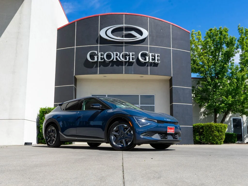 2026 Kia EV6 Light L/R AWD's photo