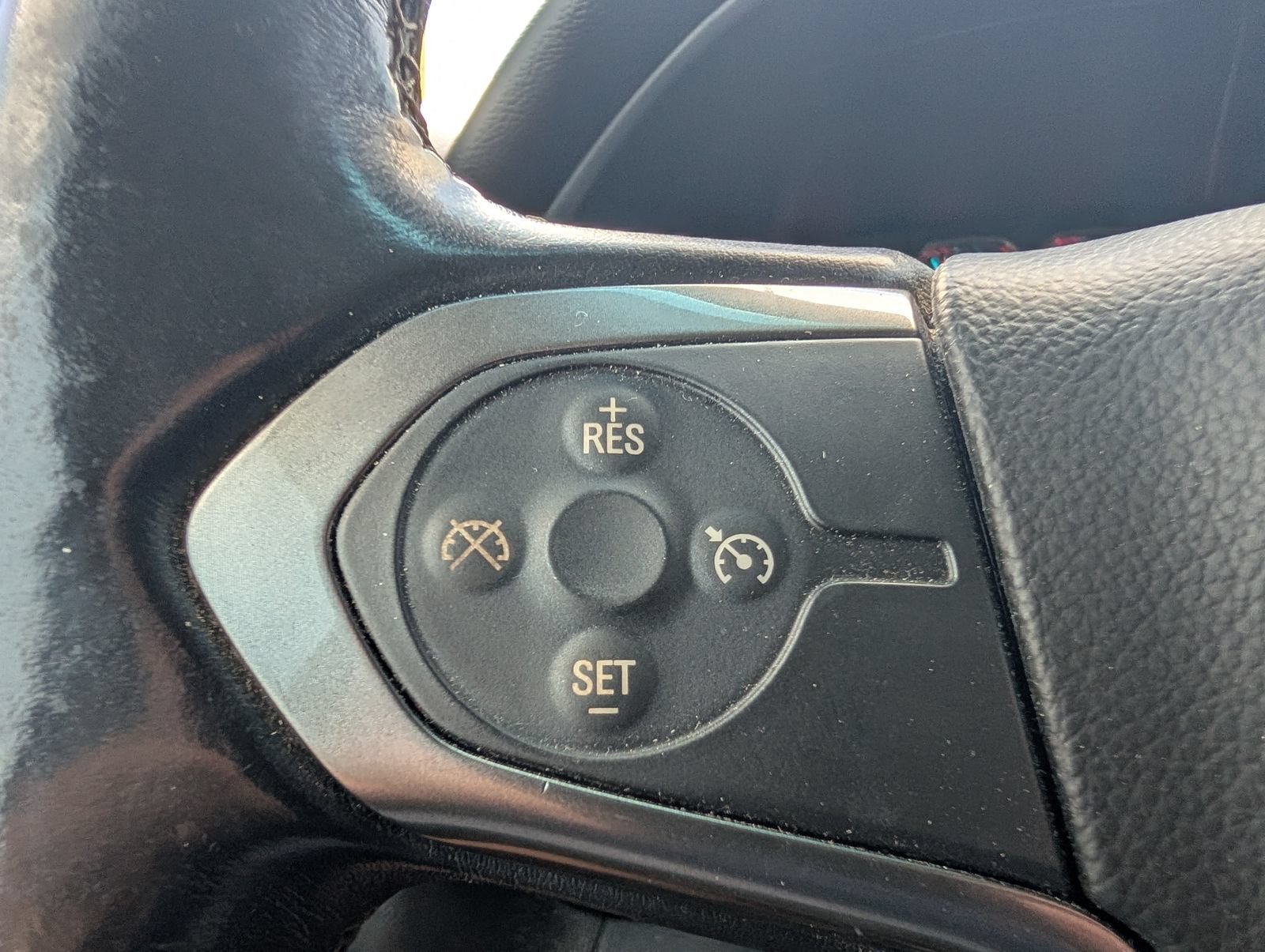 Used 2018 BLACK Chevrolet LT image 13
