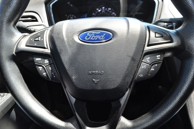 Used 2020 Black Ford SE image 26
