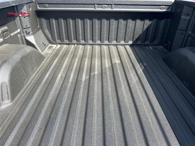 2024 GMC Sierra 1500 SLT - Photo 8