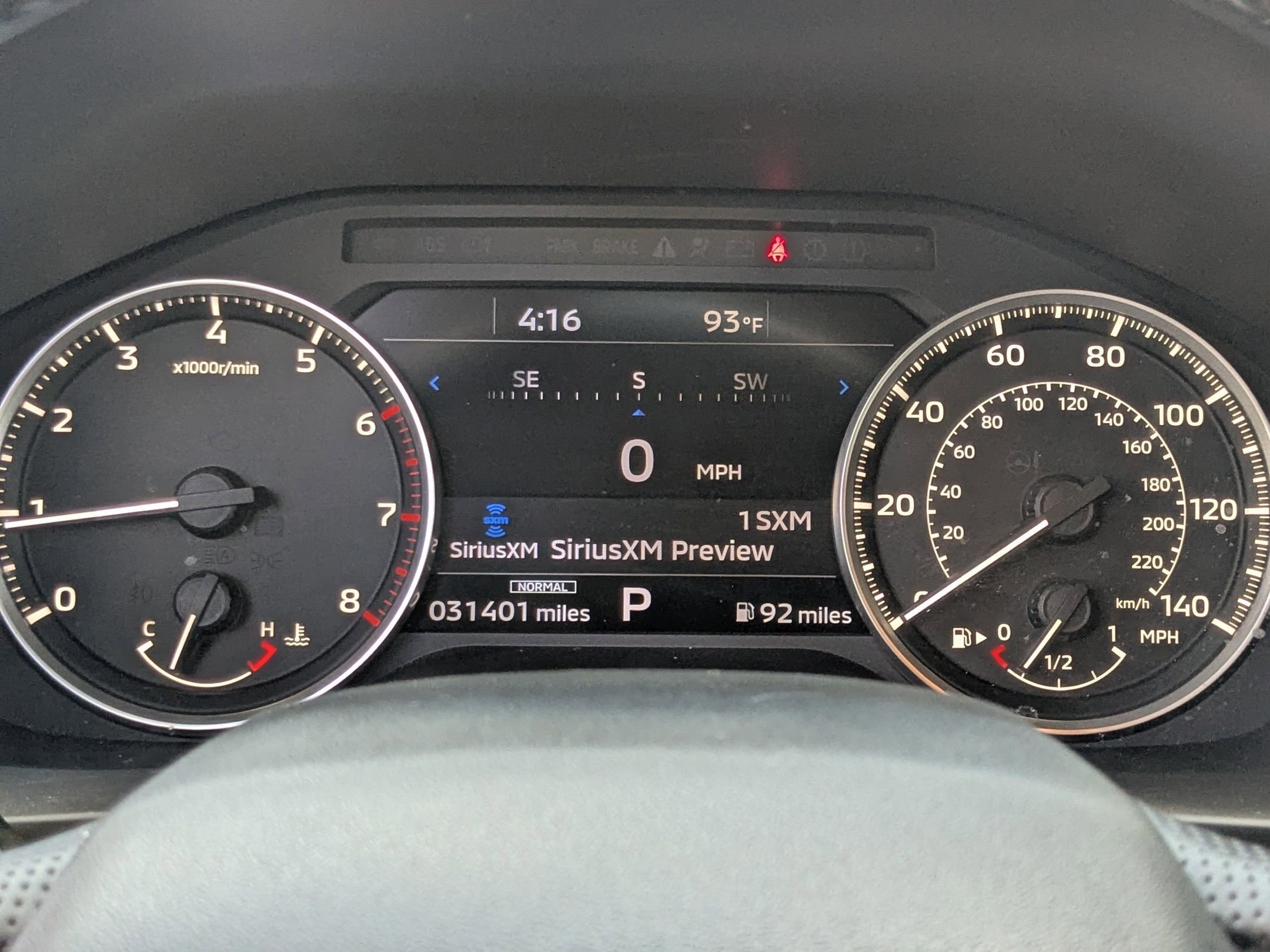Used 2022 Silver Mitsubishi SE image 14