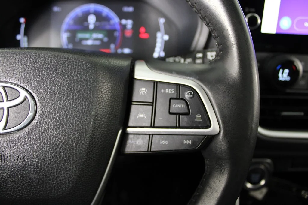 Used 2024 Silver Toyota XLE image 27