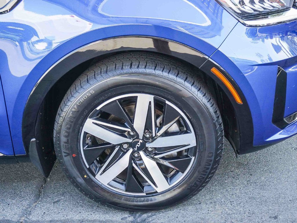 Used 2023 Blue Kia S image 9