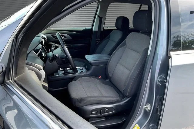 Used 2021 SATIN STEEL METALLIC Chevrolet LT Cloth image 20