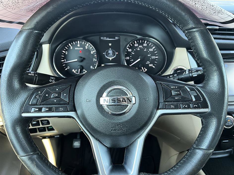 Used 2017 Gun Metallic Nissan SV image 23