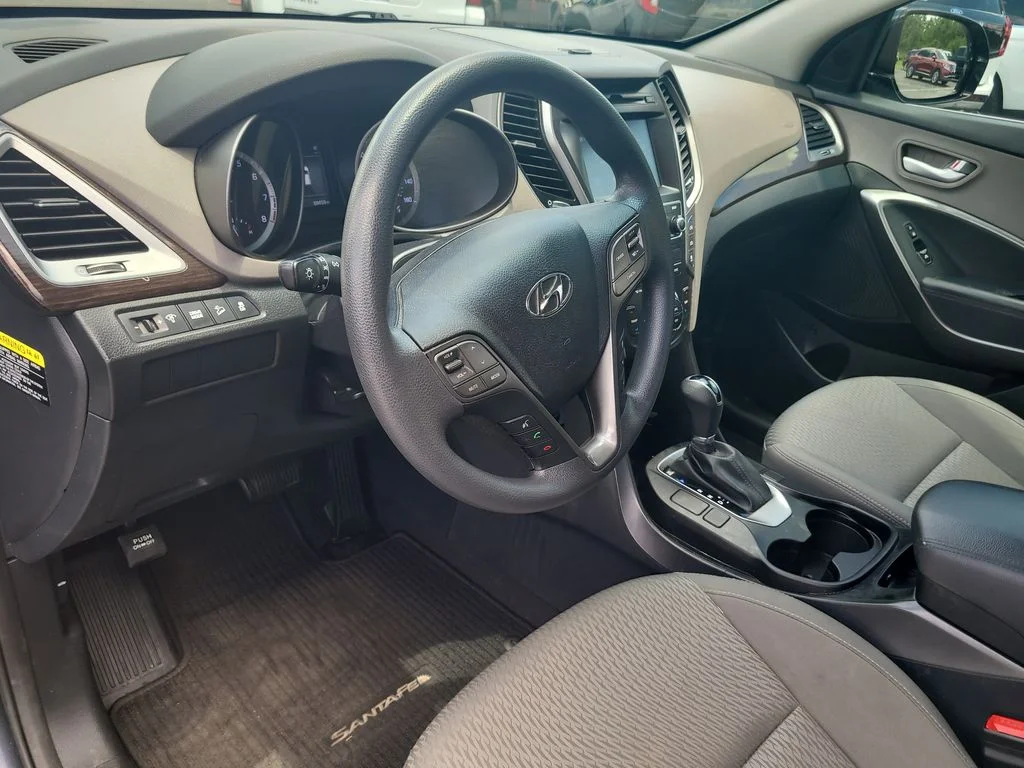 Certified Used 2017 Blue Hyundai SE image 15