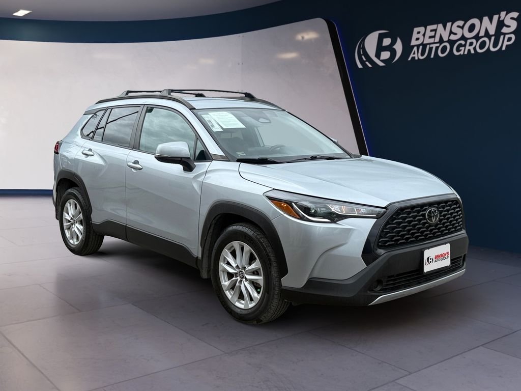 Used 2023 Silver Toyota LE image 7