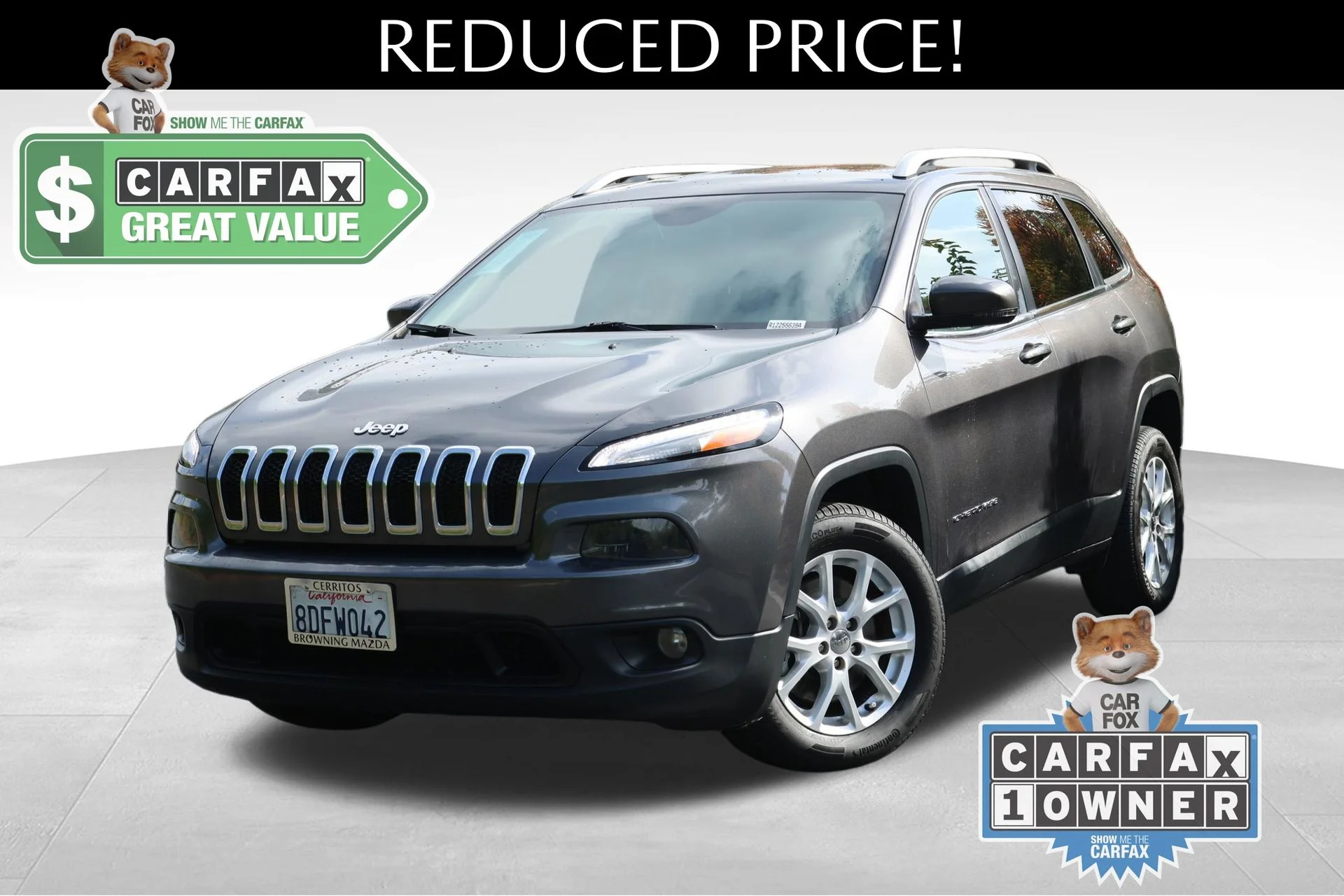 Used 2018 Gray Jeep Latitude Plus image 1