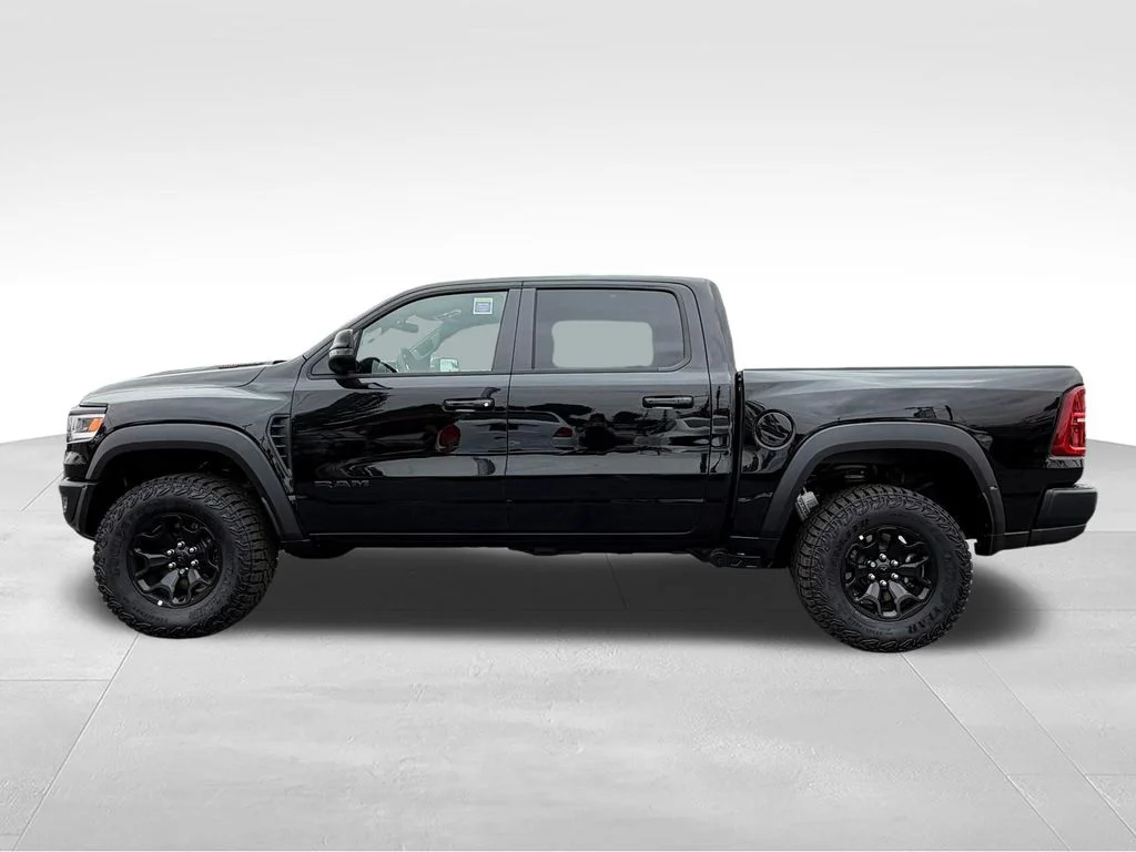 New 2026 Diamond Black Crystal Pearl-Coat Exterior Paint RAM RHO image 8