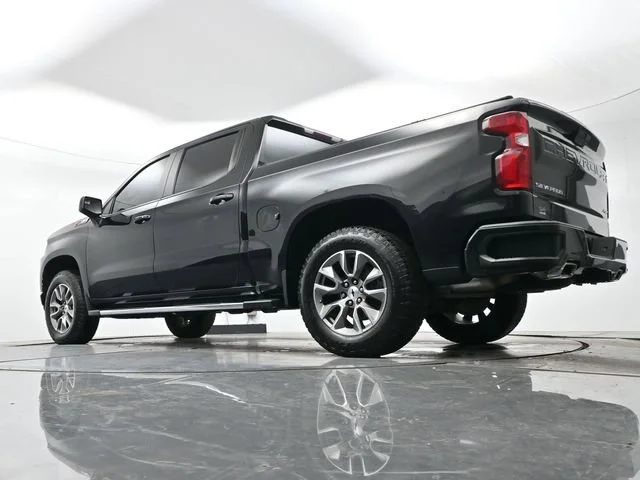 Used 2022 Mosaic Black Metallic Chevrolet RST image 26