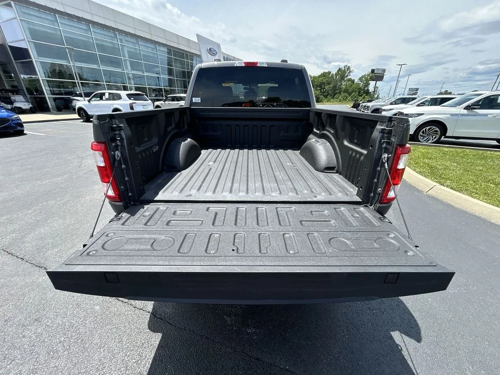 Used 2023 Gray Ford XL image 29