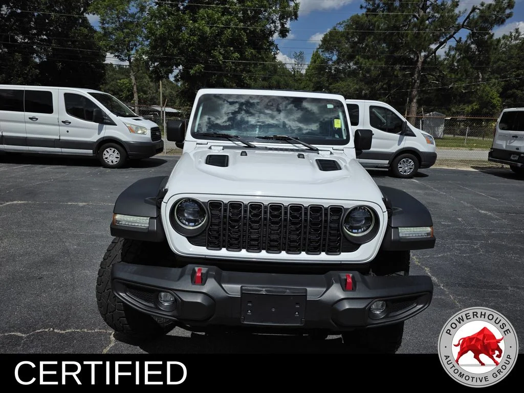 Used 2024 White Jeep Rubicon image 9