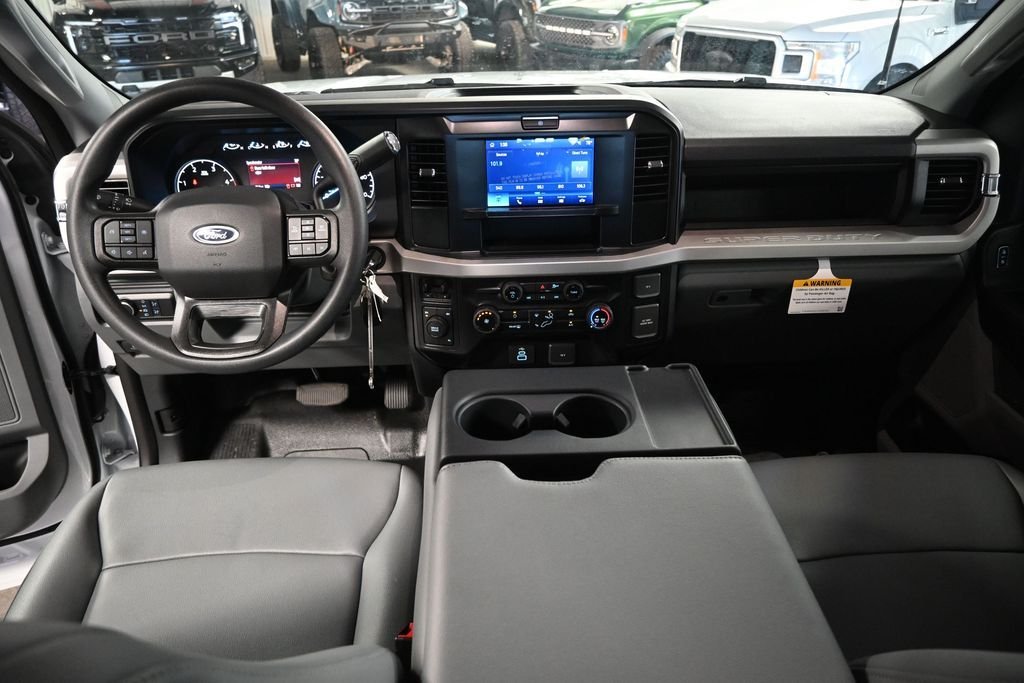 New 2026 Oxford White Ford XL image 21