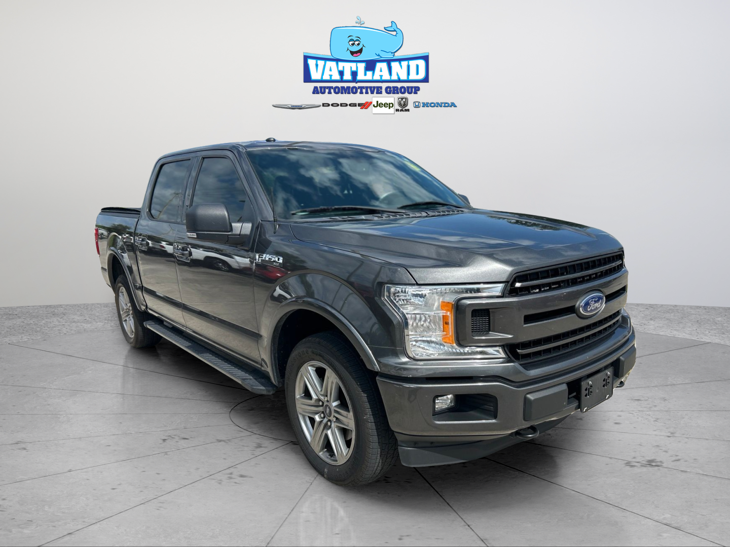 Used 2018 Gray Ford XLT image 22