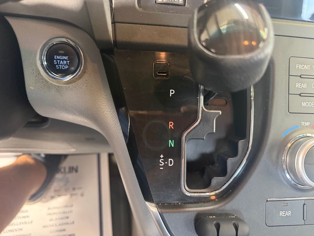 Used 2015 Gray Toyota XLE image 15