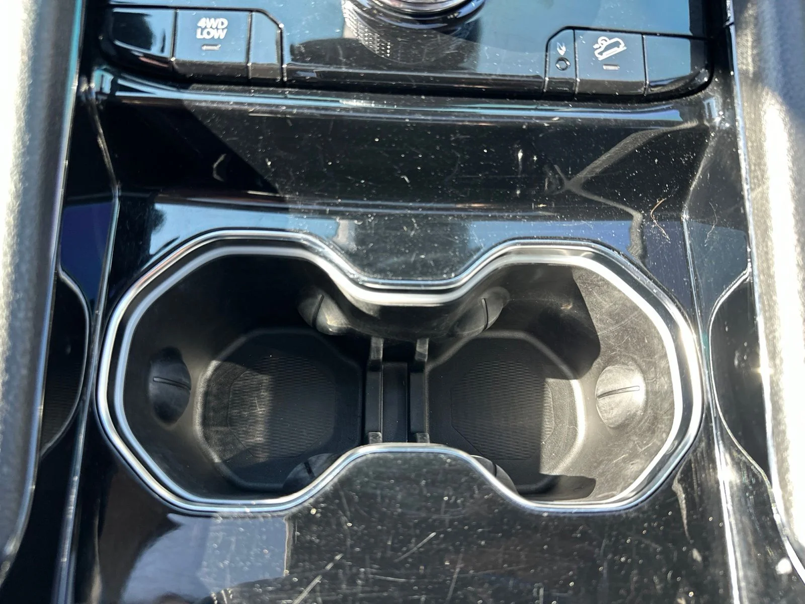 Used 2022 White Jeep 4xe image 70