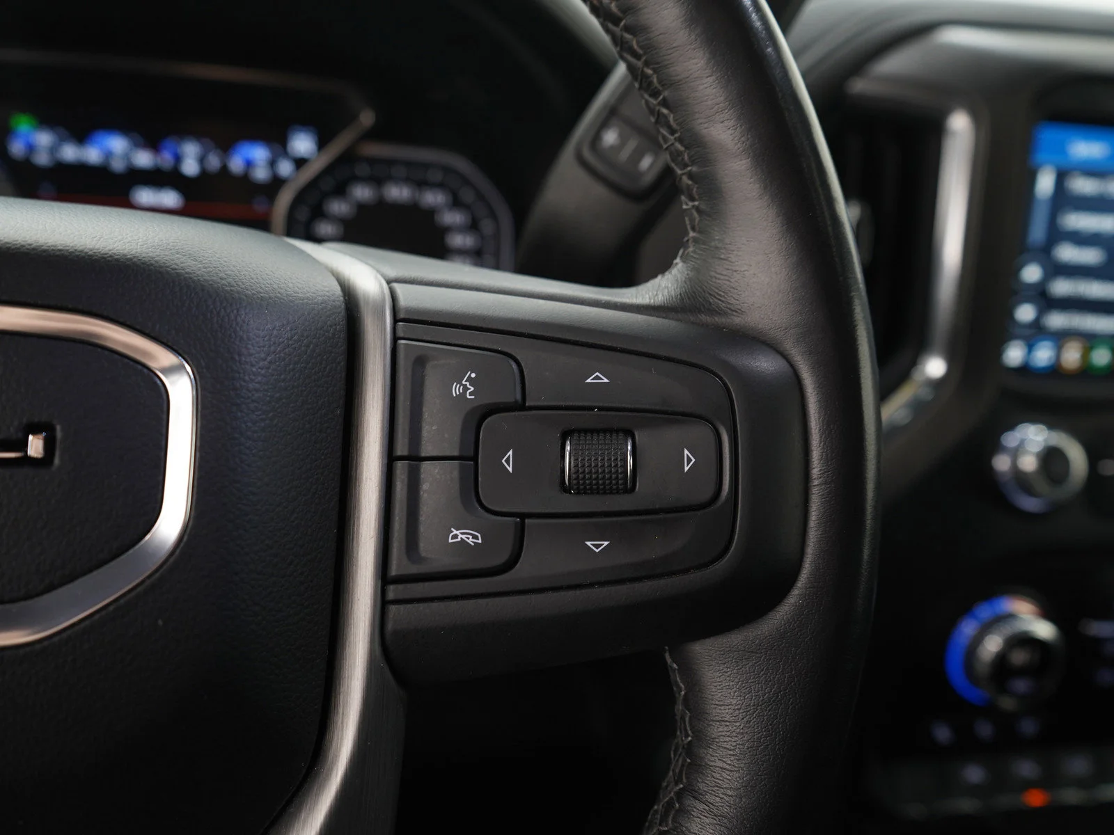 Used 2022 Hunter Metallic GMC Denali image 29