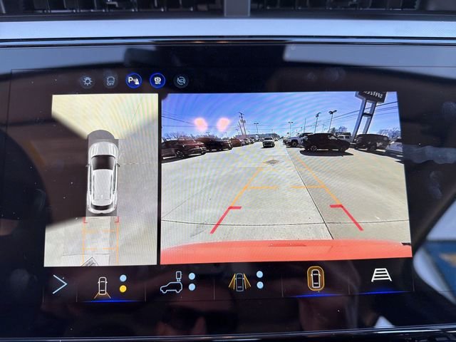 2027 Chevrolet Bolt RS - Photo 18