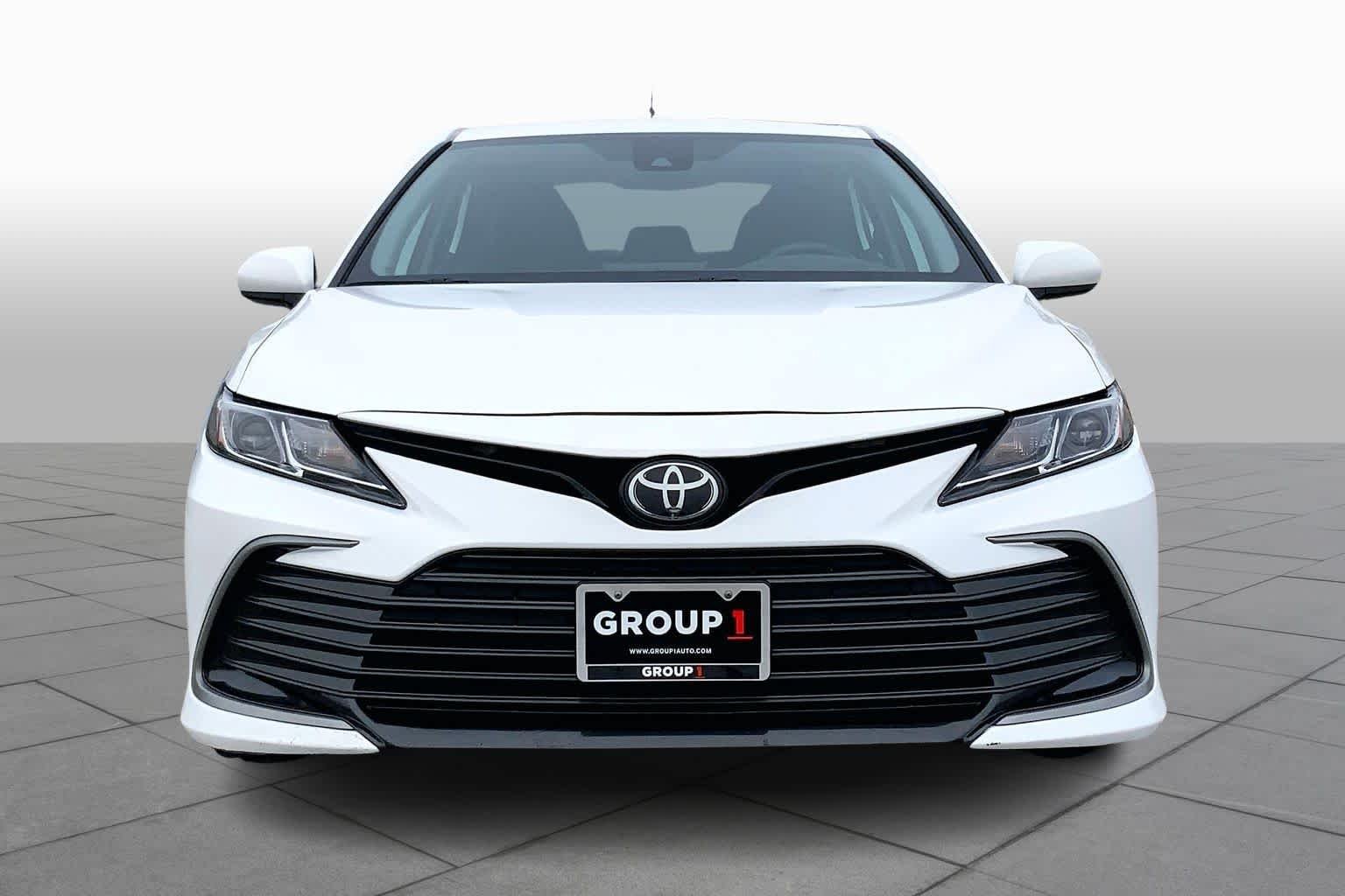 Used 2024 Ice Cap Toyota LE image 4