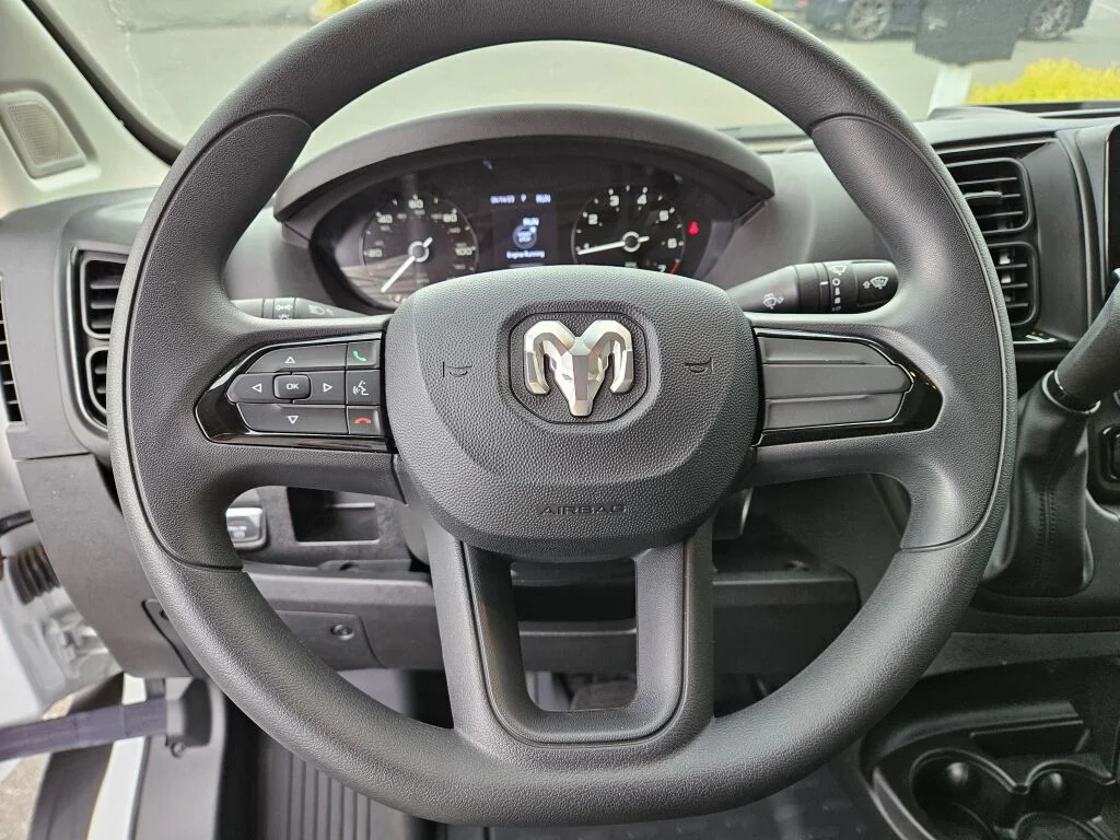 Used 2025 White Ram Base image 20