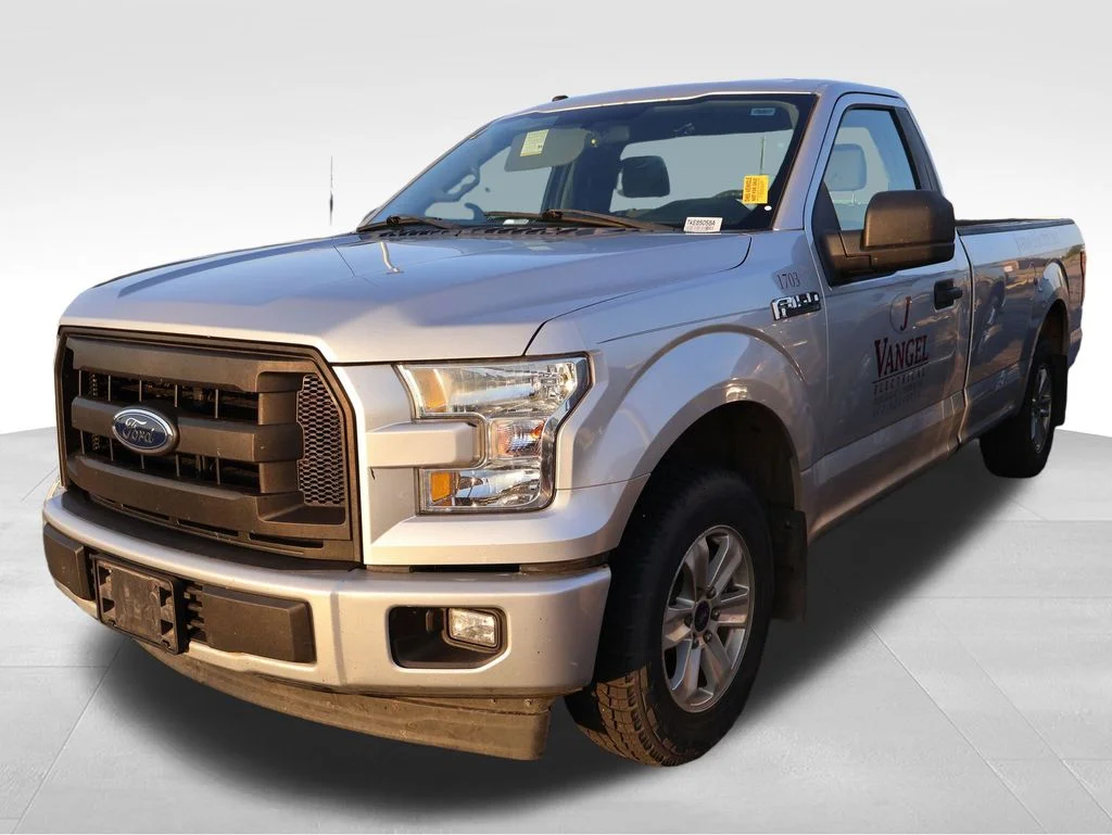 Used 2017 Silver Ford XL image 9
