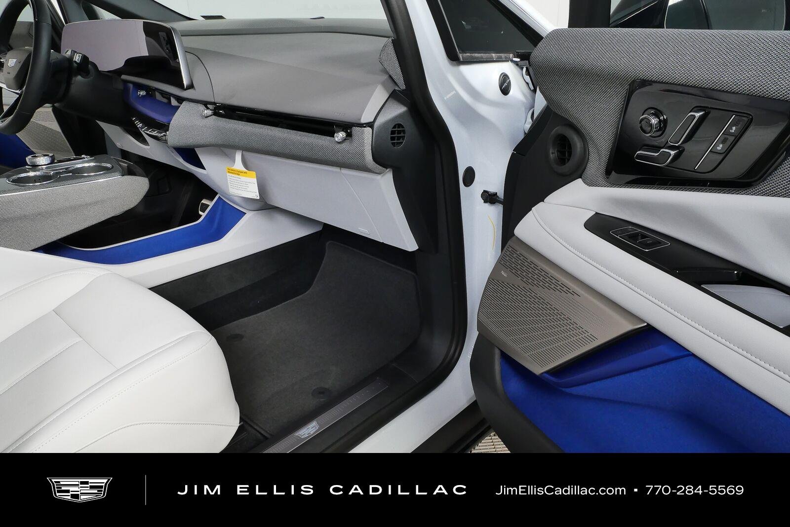 2027 Cadillac OPTIQ Luxury - Photo 25