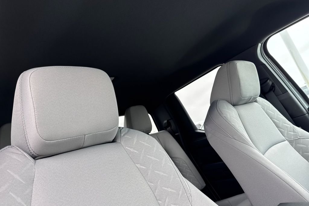 2025 Toyota Tacoma SR5 - Photo 16