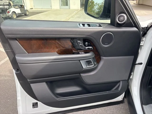 Used 2021 White Land Rover Westminster image 14