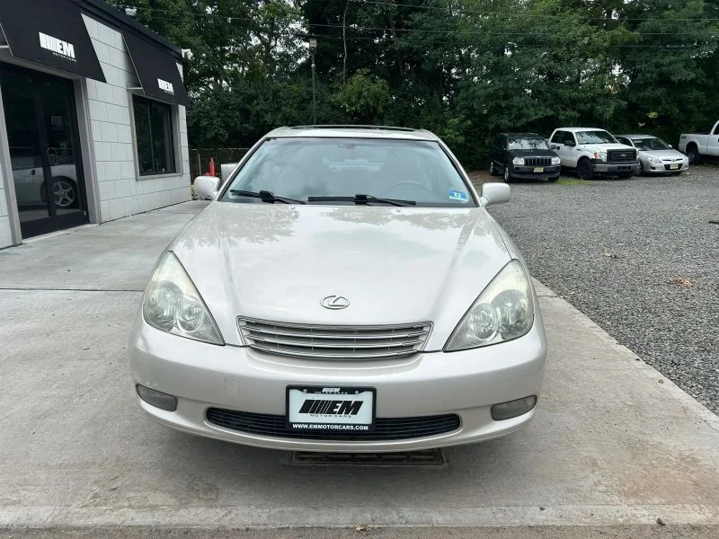 Used 2003 Gold Lexus ES 300 Sedan 4D image 15