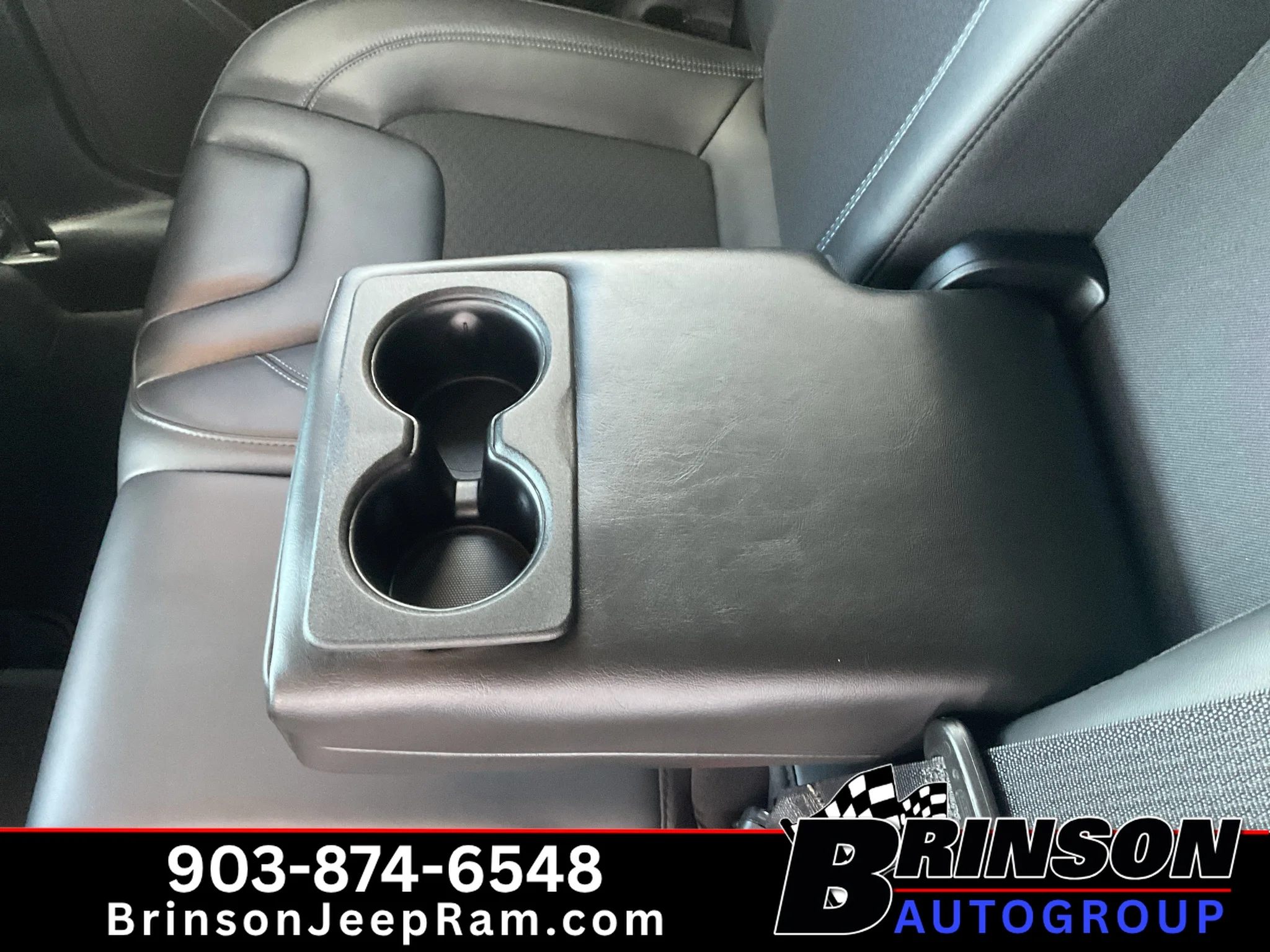 Used 2020 Velvet Red Pearlcoat Jeep Latitude Plus image 17