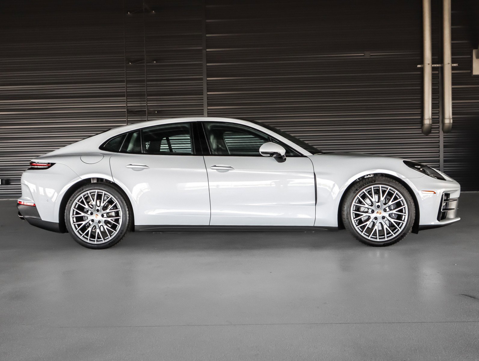 Used 2025 Ice Grey Metallic Porsche 4 image 11