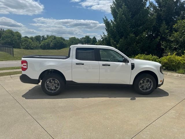 New 2026 Oxford White Ford XLT image 3