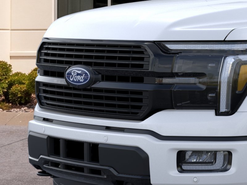 New 2026 Star White Metallic Tri-Coat Ford Platinum image 17